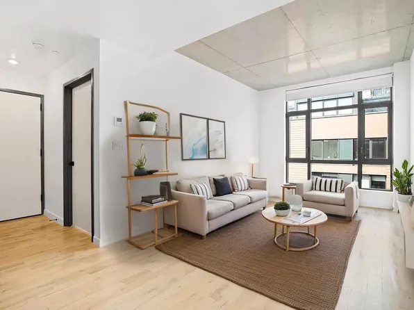 264 Pacific Street image 1 of 12