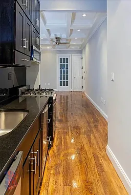 Rented by REAL New York | media 16