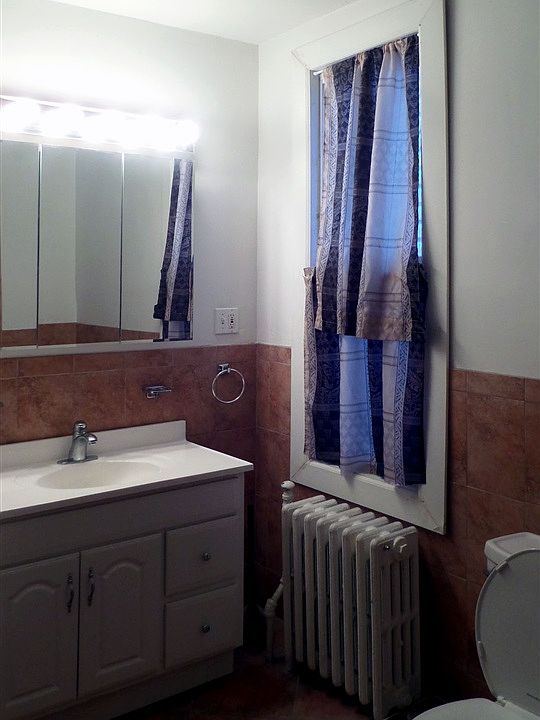 2nd image of 1108 West St