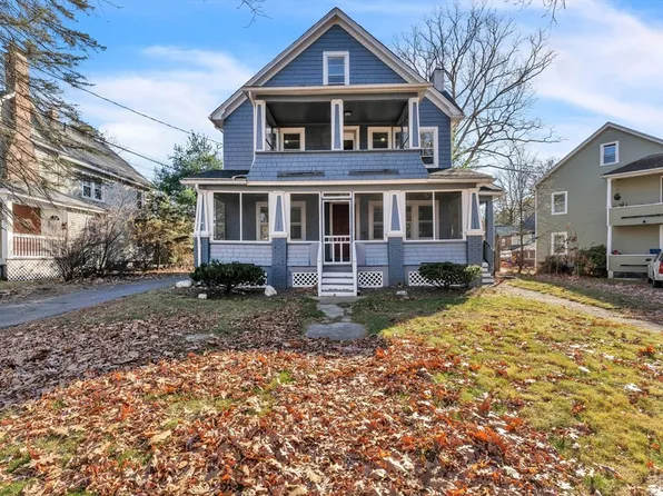 117-119 Olmsted Dr, Springfield, MA 01108