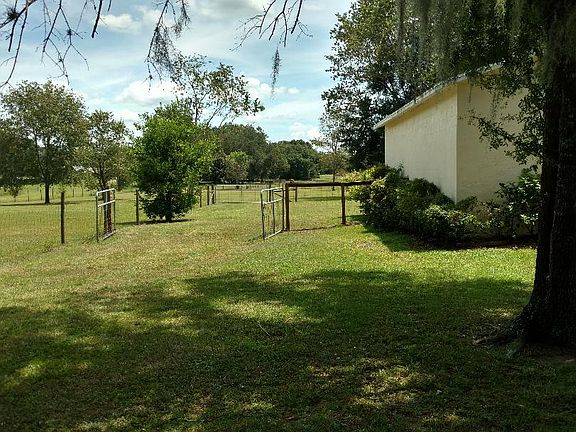 entrance to back yard