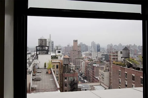 Sold by ROOM Real Estate | media 20