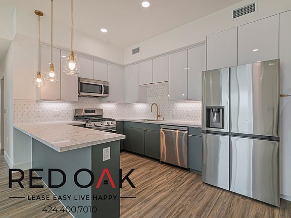 5th image of 4000 W Mont Clair St #302