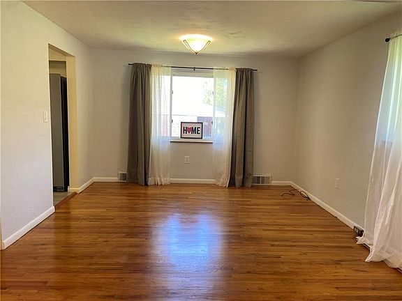 4th image of 5626 Pleasant St