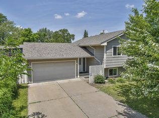 2195 7th Ave E, North Saint Paul, MN 55109
