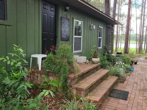 235 Ashley Lake Dr, Melrose, FL 32666