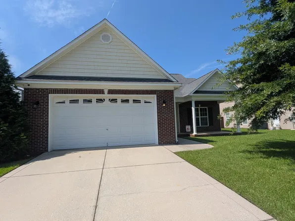 305 Weatherford Dr, Jacksonville, NC 28540