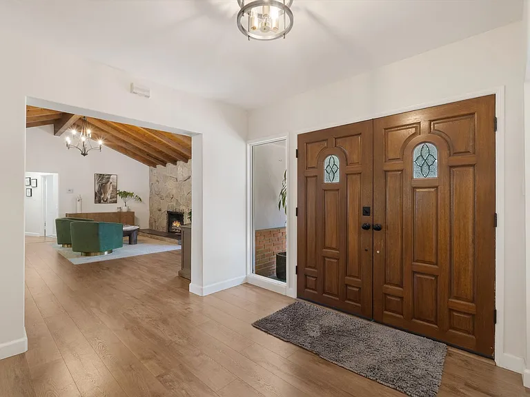 5040 Gould Ave — Photo 4