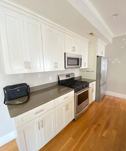 16 Linden Ave #7 — Photo 10