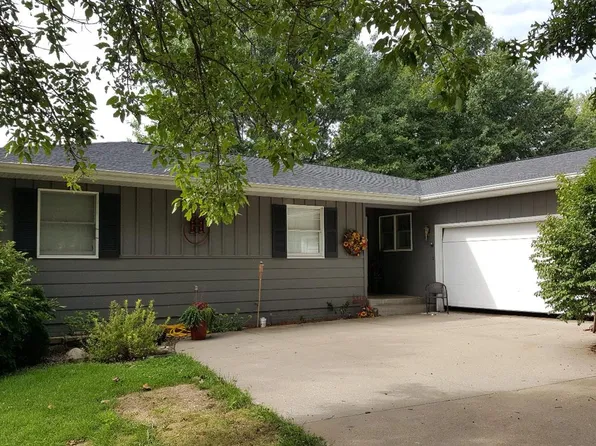 2012 Golfview Cir, Centerville, IA 52544