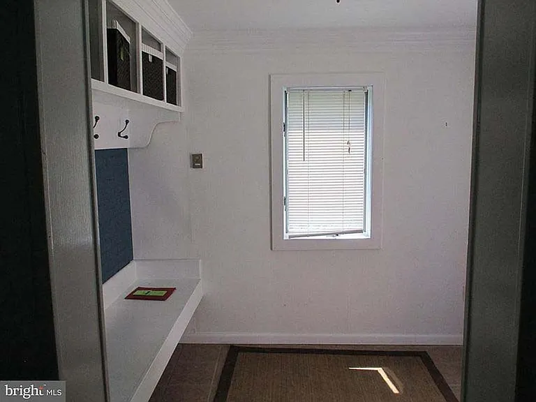 515 S Wakefield St — Photo 2