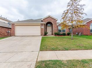 8126 Tierra Del Sol Rd, Arlington, TX 76002