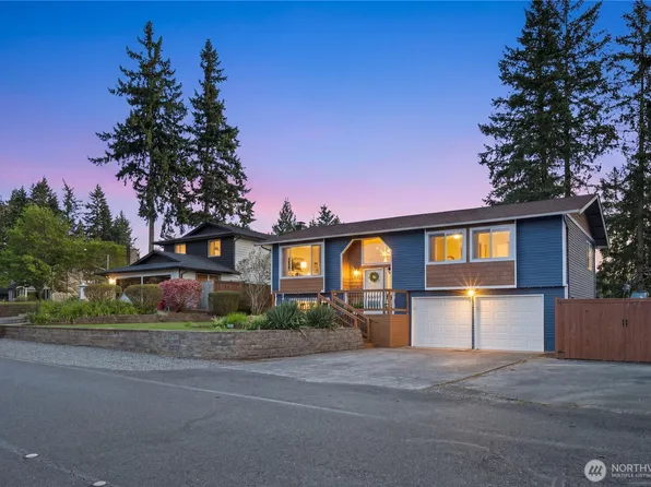 2610 211th Avenue E, Lake Tapps, WA 98391