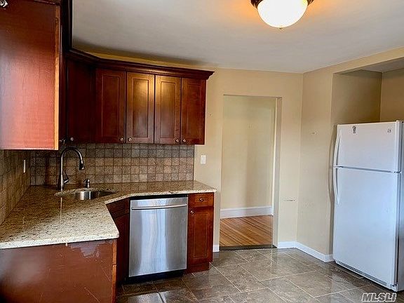 3rd image of 74 Fulton Ave