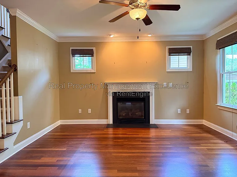 616 Lake Artesia Ln — Photo 23