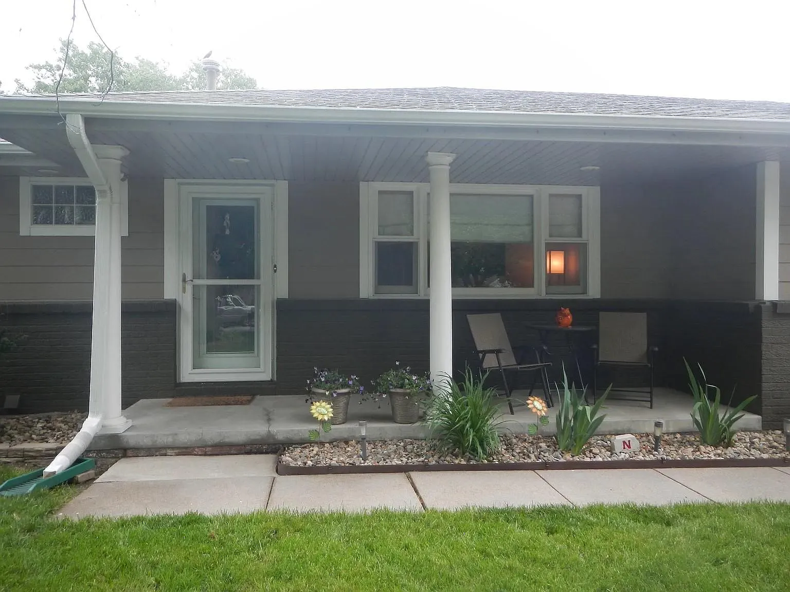 4 bed, 2000 sqft, $2,250 — Photo 2