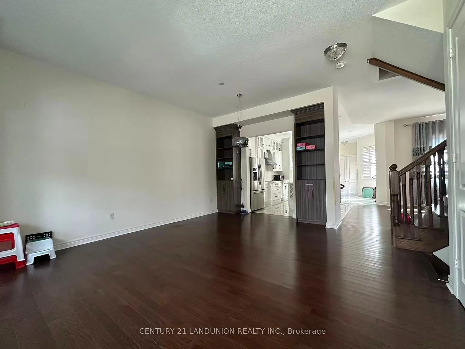 5 bed, $4,000 — Photo 4