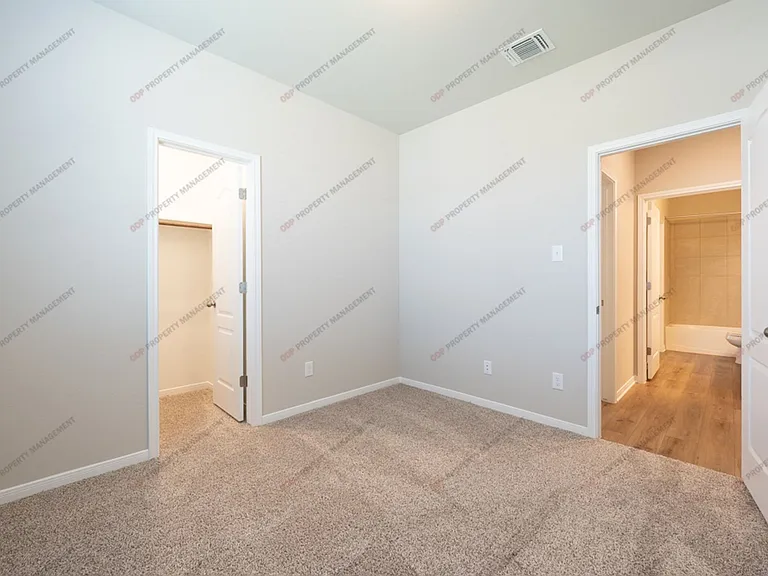 5432 Friars Loop — Photo 10