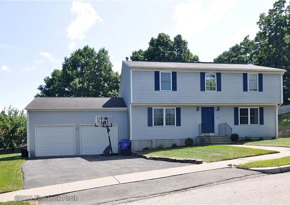 1st image of 113 Walmer Ave