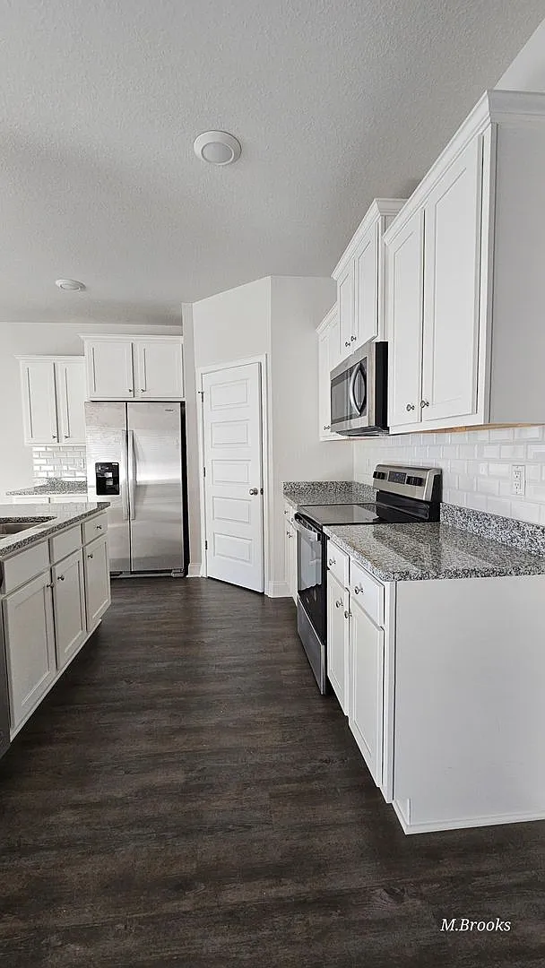 Beautiful home in Grand Oaks Village, Lake Park, GA — Photo 3