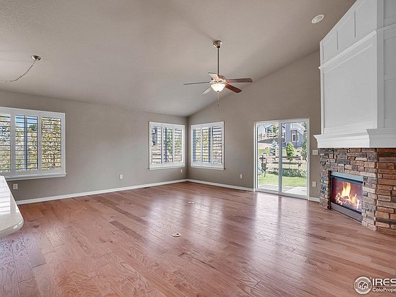 5th image of 552 Mount Rainier Ct