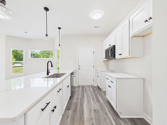 5th image of 810 & 812 E Lincoln St #812