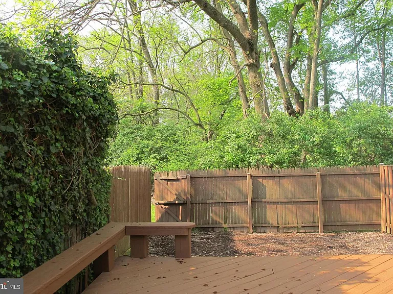 17407 Gallagher Way — Photo 25