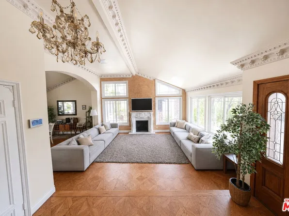6705 Corie Ln, West Hills, CA 91307