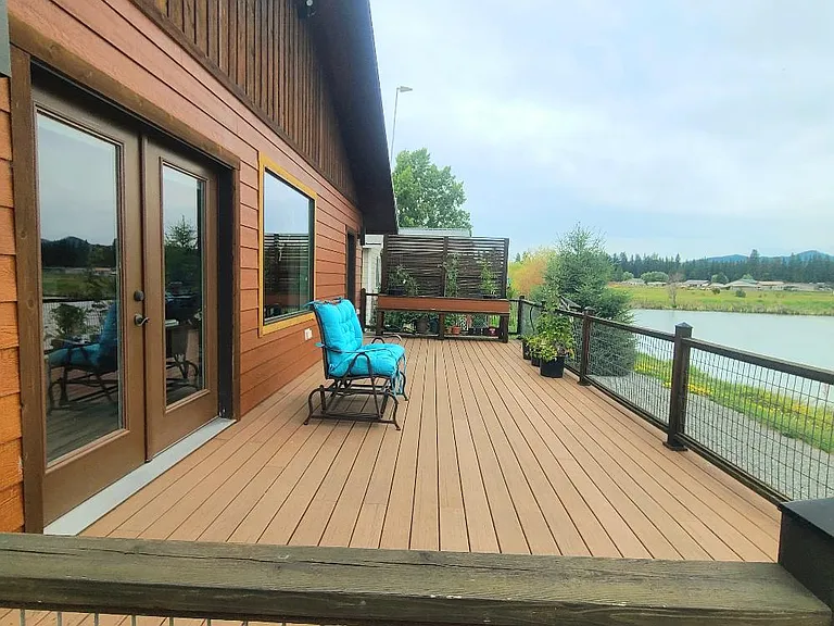 250 Guinevere Dr — Photo 15