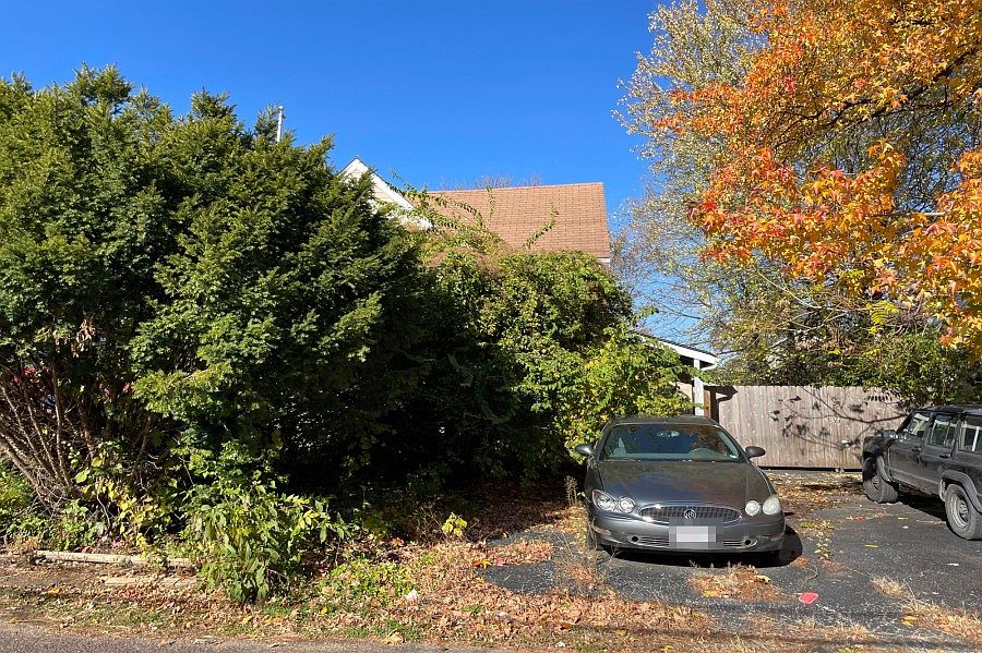 1st image of 119 Arlee St