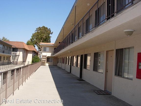3rd image of 13532 Kornblum Ave #1104