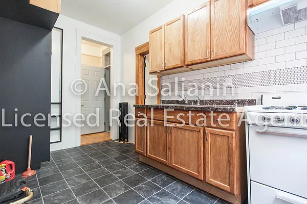 Rented by Citi Zone Realty | media 28