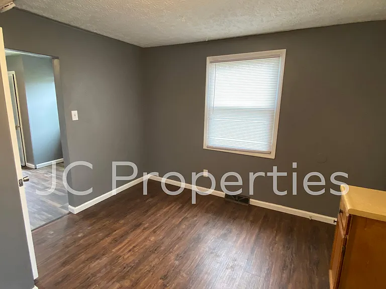 4406 Waymire Ave — Photo 13