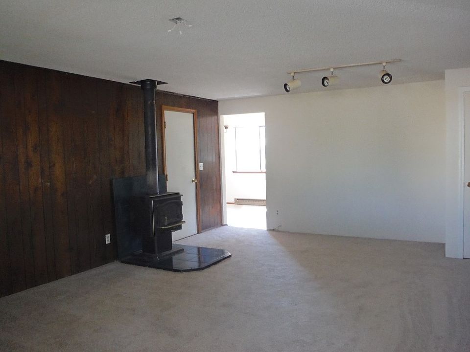 1st image of 615 N Glenn St