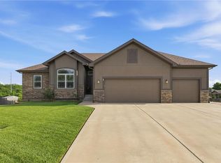 12337 Farrow Ave, Kansas City, KS 66109 | Zillow