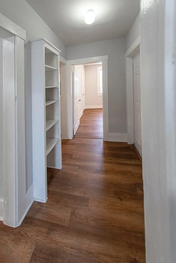 3 bed, 1.0 bath, 1055 sqft, $2,699 — Photo 3