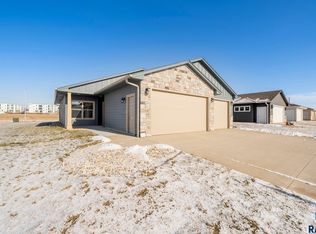 2308 E Tinley St, Brandon, SD 57005