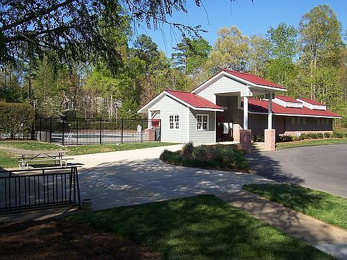 2nd image of 112 Leckford Way