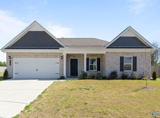 20409 Brook Valley Dr, Athens, AL 35611