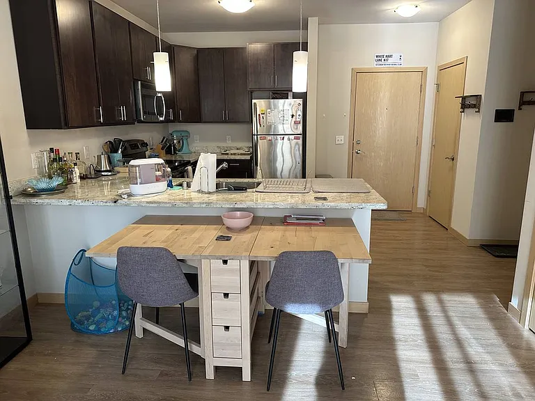 902 Drake St #306 — Photo 8