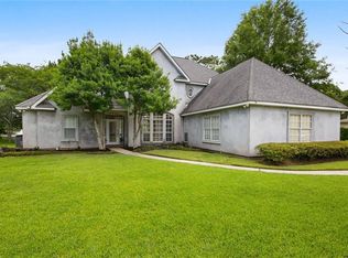 1255 Rue Bayonne, Mandeville, LA 70471