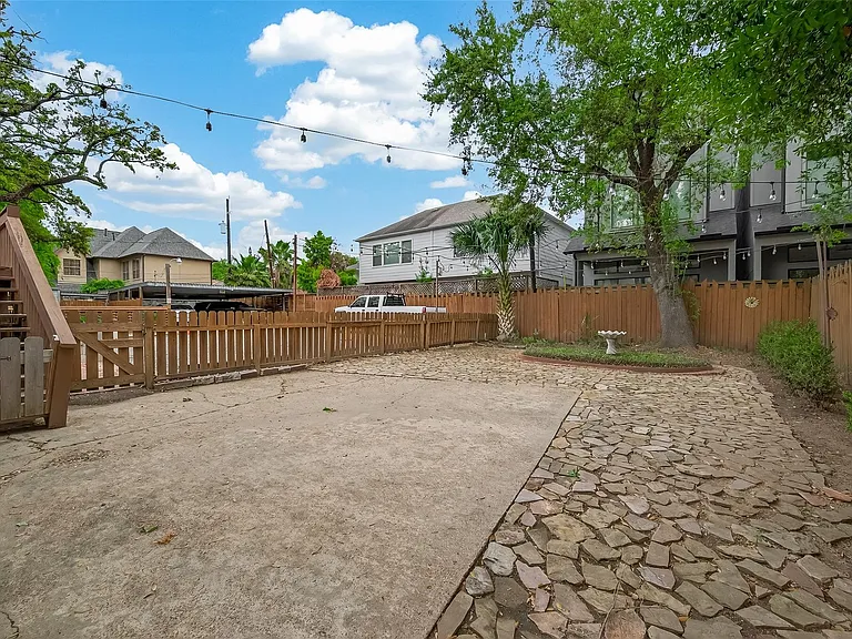 1807 Crocker St #A — Photo 32
