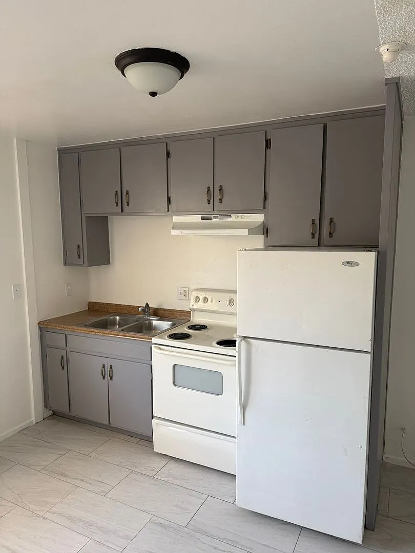 Avenida Hermosa (NB Reg) — Photo 1