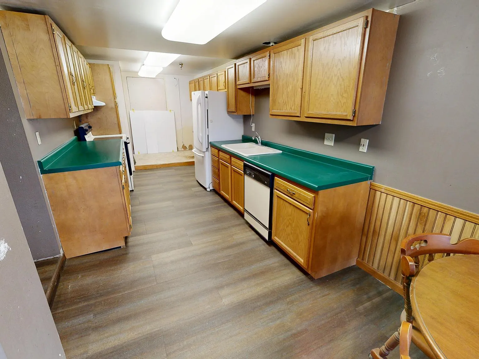 2 bed, 1.0 bath, 1350 sqft, $1,450 — Photo 4