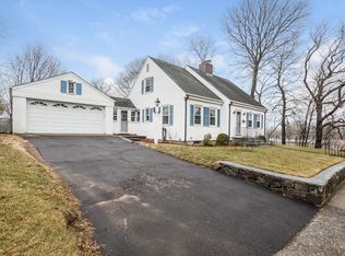 44 Charlton St, Stratford, CT 06614