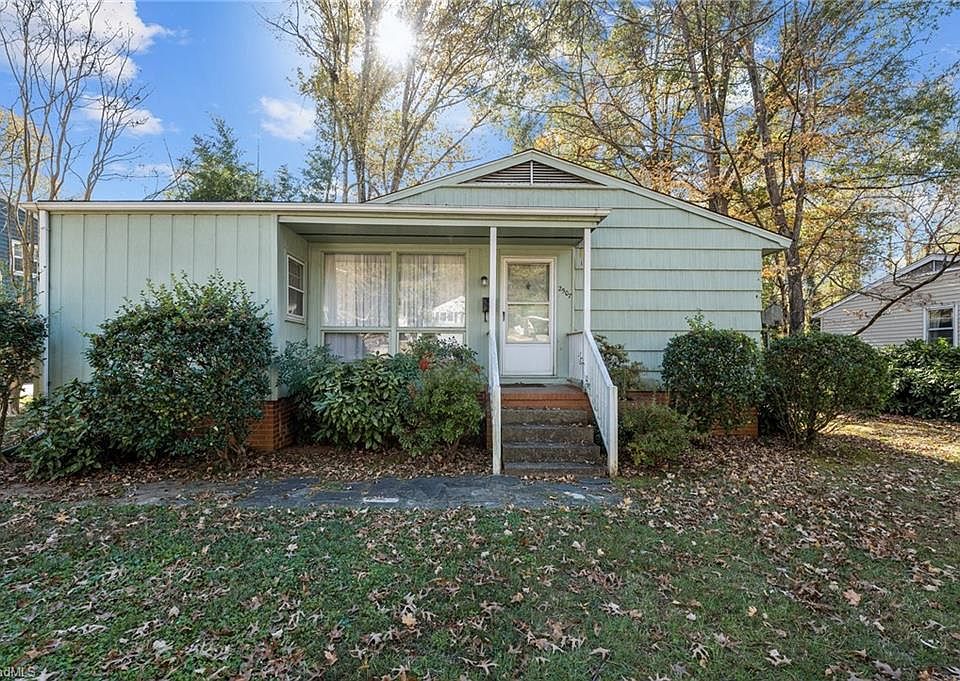 1st image of 2507 Woodview Dr