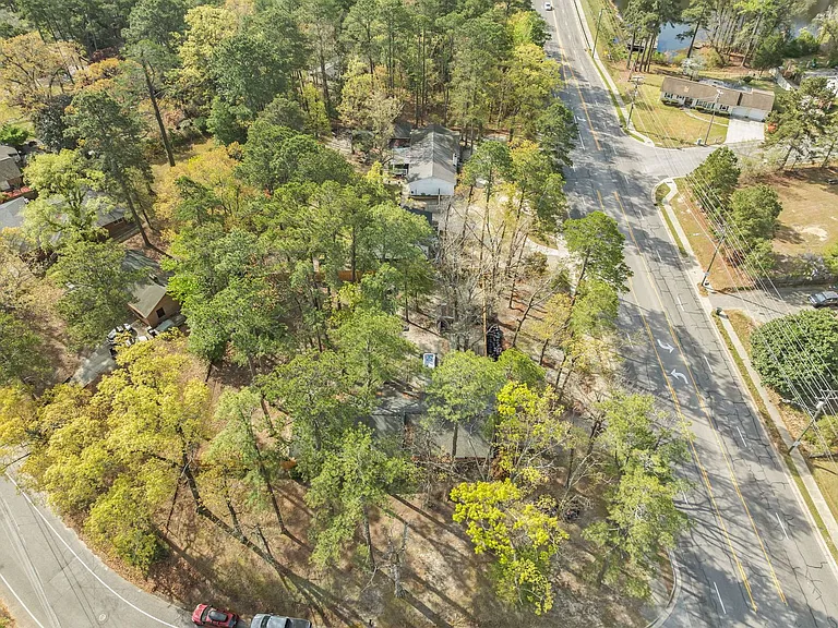2125 Forest Hills Dr — Photo 31