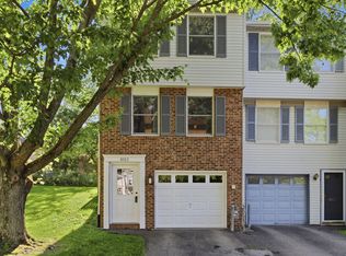 1013 Cottonwood Ct, Cranberry Township, PA 16066