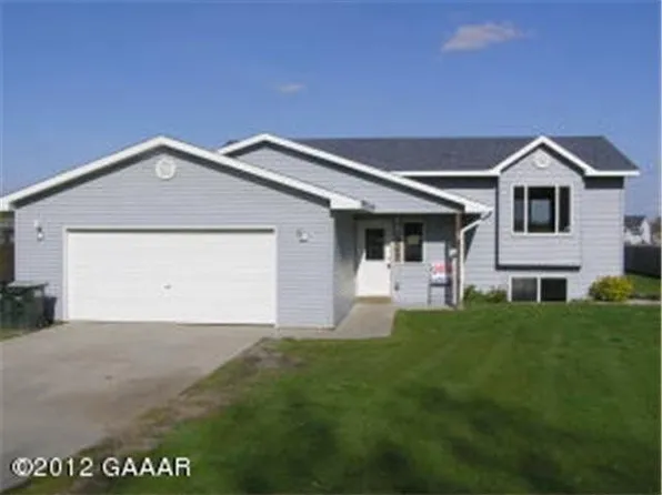 605 W 8th Ave, Osakis, MN 56360