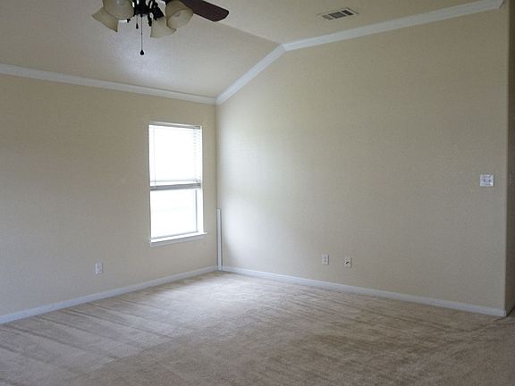 3rd image of 5404 Hunters Ridge Trl